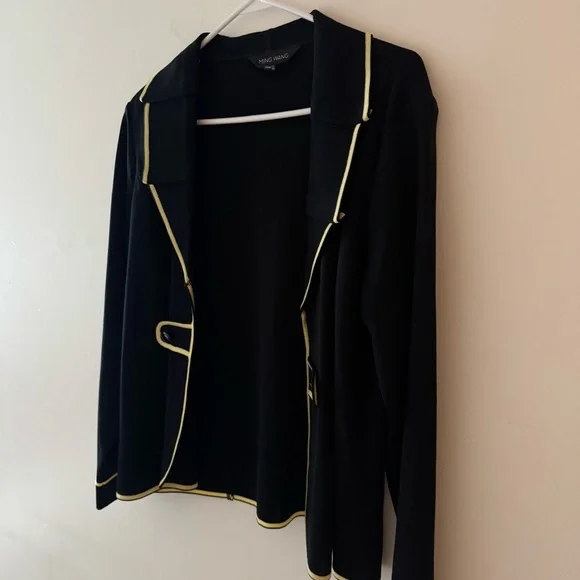 Ming Wang Black and Yellow Blazer with Structured Silhouette - Picture 4 of 10